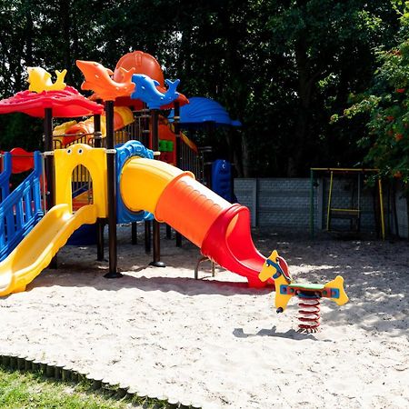 Perla Baltyku Hotel Пустково Екстериор снимка