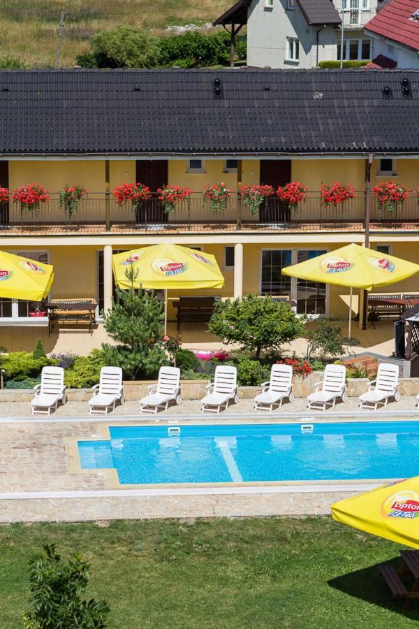 Perla Baltyku Hotel Пустково Екстериор снимка
