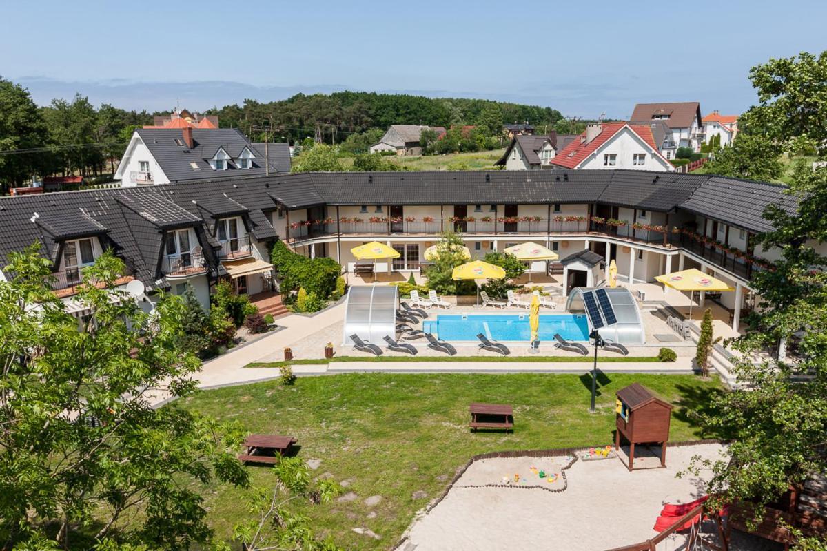 Perla Baltyku Hotel Пустково Екстериор снимка