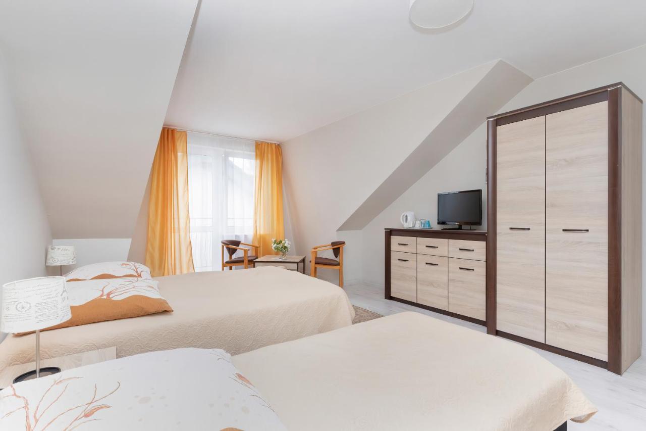 Perla Baltyku Hotel Пустково Екстериор снимка