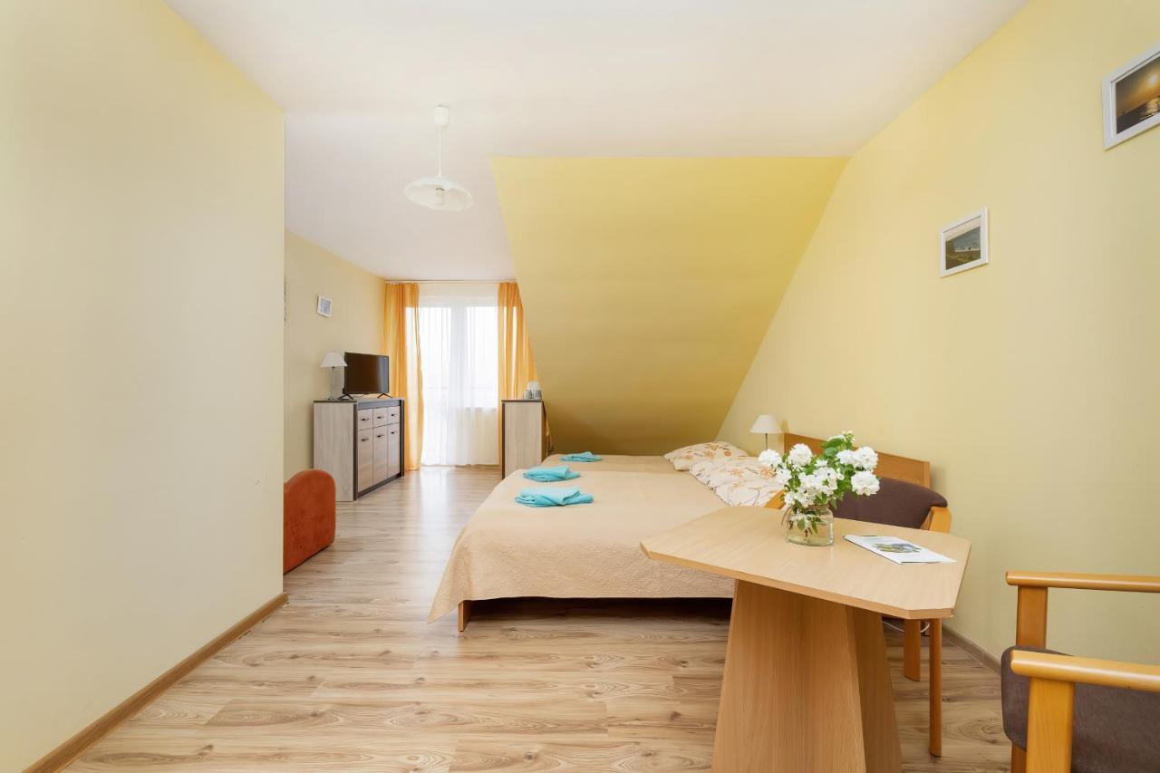 Perla Baltyku Hotel Пустково Екстериор снимка
